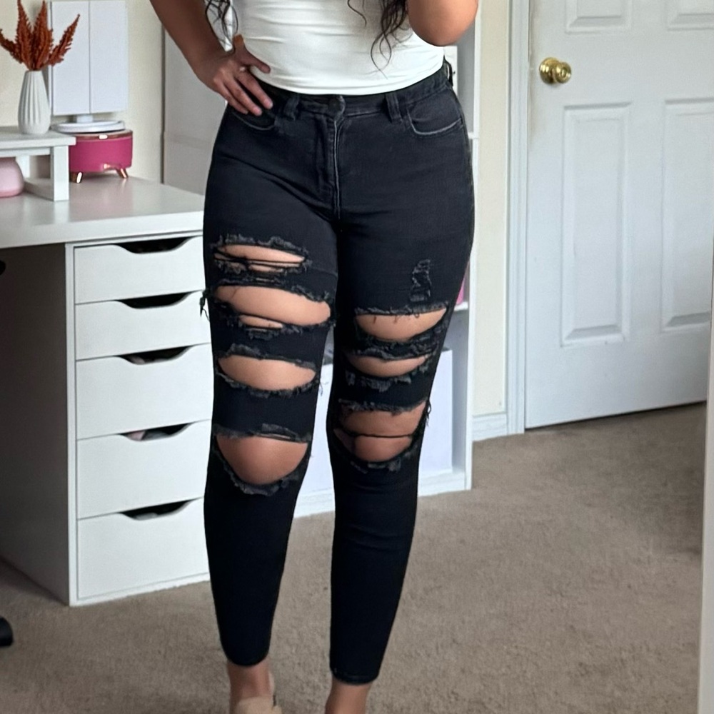 American Eagle Next Level Jeans
- Size: 4 Regular